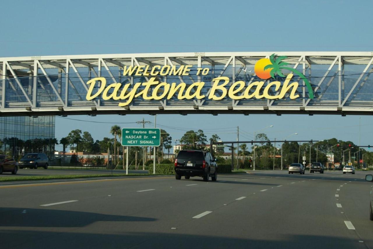 Hawaiian Inn Beach Resort Unit 221 Daytona Beach Shores Exterior photo